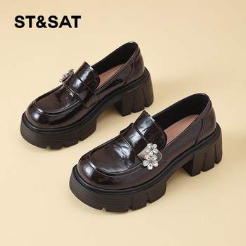 Saturday's fashionable and versatile super hot brown shoes 
Saturday's fashionable and versatile super hot brown shoes