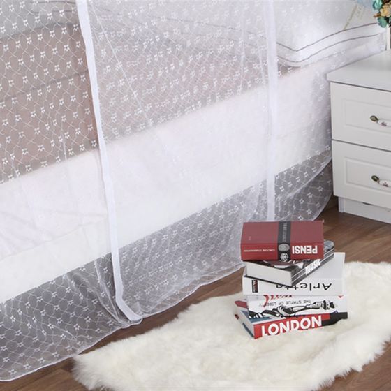 Traditional plum blossoms old -fashioned mosquito net Single -door dust -proof top -not -embroidered rod landing bracket 1.5m1.8m bed household use Traditional plum blossoms old -fashioned mosquito net Single -door dust -proof top -not -embroidered rod landing bracket 1.5m1.8m bed household use