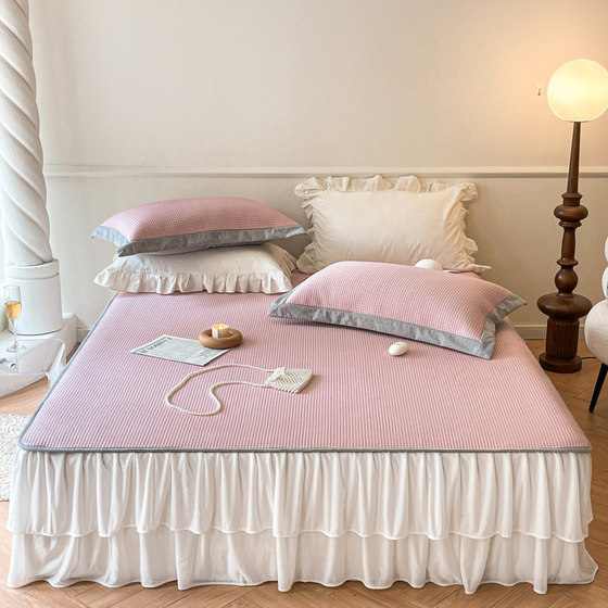 High-end Class A summer ice silk cool mat bed skirt three-piece set machine washable foldable air conditioner soft mat bed cover
High-end Class A summer ice silk cool mat bed skirt three-piece set machine washable foldable air conditioner soft mat bed cover