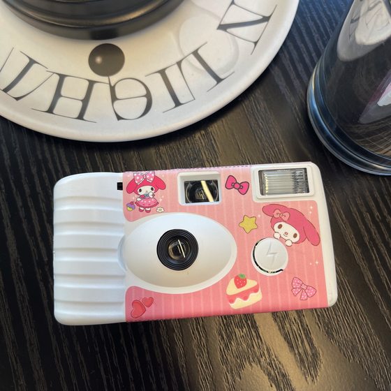 Melody disposable film camera Retro film camera Creative gifts for female classmates
Melody disposable film camera Retro film camera Creative gifts for female classmates