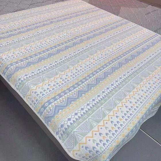 Six-layer pure cotton gauze mother and baby soft mat sofa cushion 120*150 pure cotton AN type can be used for jacquard and not fade.
Six-layer pure cotton gauze mother and baby soft mat sofa cushion 120*150 pure cotton AN type can be used for jacquard and not fade.