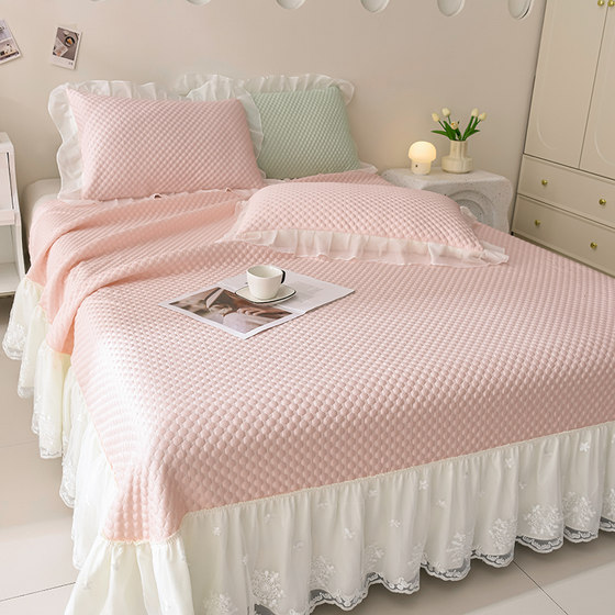 Class A cool bean bean mat bed cover three-piece set Korean princess style flower L side ice silk cool mat air conditioning mat soft mat
Class A cool bean bean mat bed cover three-piece set Korean princess style flower L side ice silk cool mat air conditioning mat soft mat