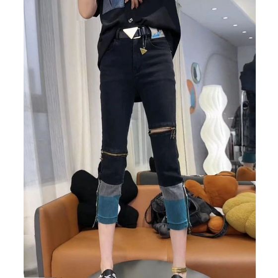 Spring 2024 new women's high -waisted straight -tube ripped jeans female fat mm large size elasticity thin smoke pants pants
Spring 2024 new women's high -waisted straight -tube ripped jeans female fat mm large size elasticity thin smoke pants pants