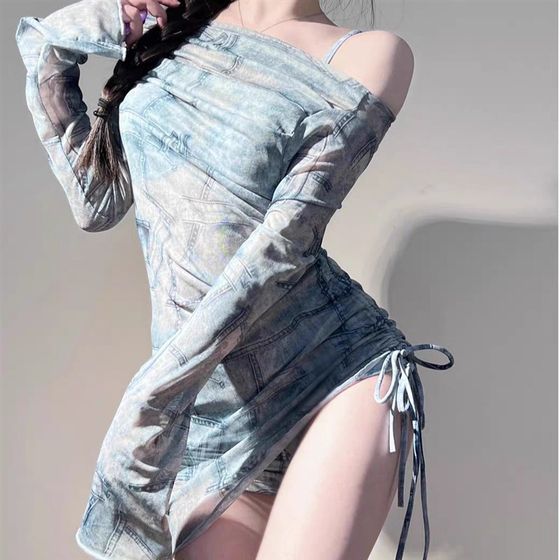 Hot girl swimsuit women's split bikini s three-piece suit blouse flat corner pleated shorts meat cover swimsuit
Hot girl swimsuit women's split bikini s three-piece suit blouse flat corner pleated shorts meat cover swimsuit