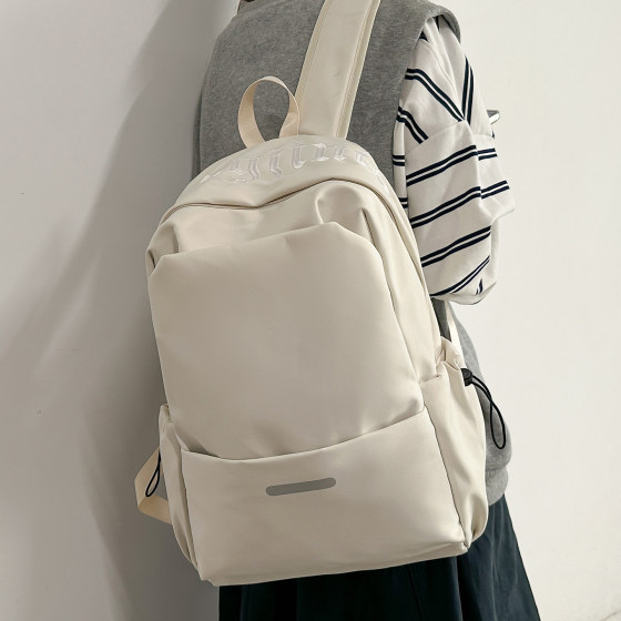 Schoolbags for men, college students, casual commuting, computer travel backpacks, large capacity, simple and versatile sports backpacks for women 
Schoolbags for men, college students, casual commuting, computer travel backpacks, large capacity, simple and versatile sports backpacks for women