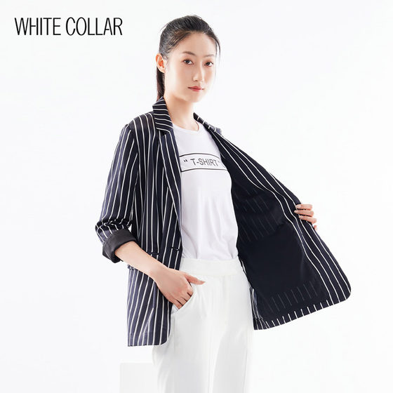 White-collar summer women's thin striped silk suit collar one-buttoned seven-point sleeve large coat TS21-651
White-collar summer women's thin striped silk suit collar one-buttoned seven-point sleeve large coat TS21-651