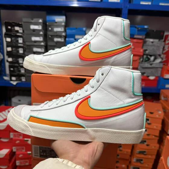 NIKE Nike casual shoes men's new high-top Trail Blazer color spliced leather sneakers DA7233-100
NIKE Nike casual shoes men's new high-top Trail Blazer color spliced leather sneakers DA7233-100