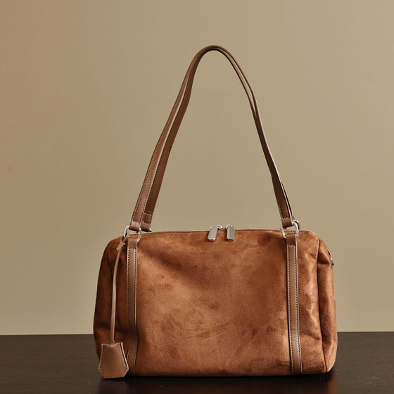 Buckskin velvet armpit bag for women 2025 new style women's shoulder crossbody handbag large capacity Boston pillow bag 
Buckskin velvet armpit bag for women 2025 new style women's shoulder crossbody handbag large capacity Boston pillow bag