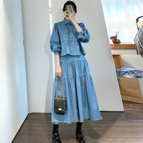 South Korea Chic Early Spring Retro Queen Double Pocket thin denim jelly shirt+high -waisted large skirt female South Korea Chic Early Spring Retro Queen Double Pocket thin denim jelly shirt+high -waisted large skirt female