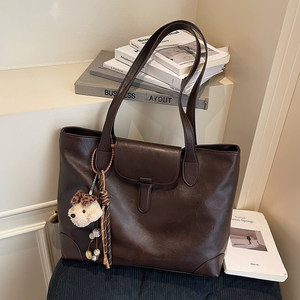 Commuting Large Capacity Tote Bag Women's 2025 New Trendy Autumn and Winter High-Quality Retro Fashion Versatile Shoulder Bag 
Commuting Large Capacity Tote Bag Women's 2025 New Trendy Autumn and Winter High-Quality Retro Fashion Versatile Shoulder Bag