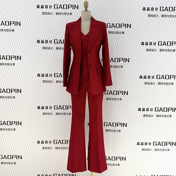 2025 spring and autumn Chinese red slim fit three-piece suit for women's banquet wedding host suit for red suit
2025 spring and autumn Chinese red slim fit three-piece suit for women's banquet wedding host suit for red suit