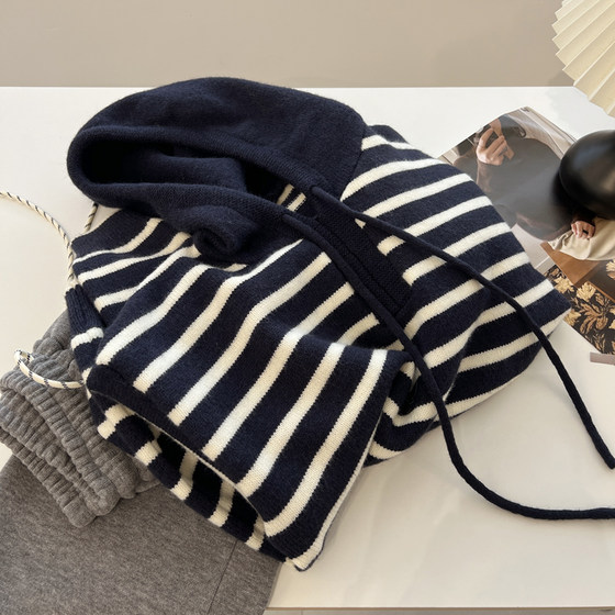 Japanese retro striped hooded pullover sweater for women loose lazy sweater top autumn and winter new style age reduction
Japanese retro striped hooded pullover sweater for women loose lazy sweater top autumn and winter new style age reduction