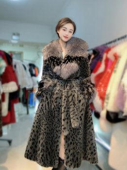 New Winter Winter Mao Ling Leopard Light Light Luxury Woman Environmental Protection Fur long coat keeps warm and thicker thin skirt
 New Winter Winter Mao Ling Leopard Light Light Luxury Woman Environmental Protection Fur long coat keeps warm and thicker thin skirt