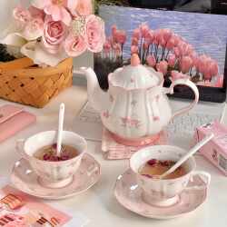 Cute Pink Rose Rabbit Souvenir Ceramic Teapot Set French Afternoon Tea Cup and Saucer Girls Birthday Tea Set Cute Pink Rose Rabbit Souvenir Ceramic Teapot Set French Afternoon Tea Cup and Saucer Girls Birthday Tea Set