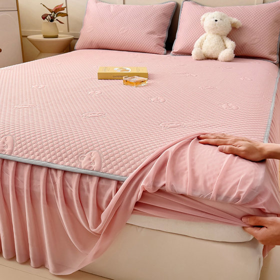 Class A iced bean ice silk cool mat with a bed cover plus bed skirt style summer air conditioning mat three-piece set non-slip bed cover machine washable 3
Class A iced bean ice silk cool mat with a bed cover plus bed skirt style summer air conditioning mat three-piece set non-slip bed cover machine washable 3
