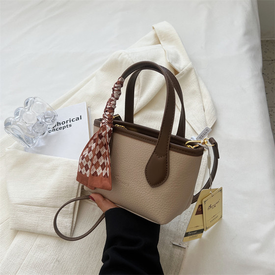 Super popular small bag women's 2025 new summer niche portable vegetable basket bag, fashionable and versatile single shoulder crossbody bag 
Super popular small bag women's 2025 new summer niche portable vegetable basket bag, fashionable and versatile single shoulder crossbody bag