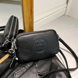 First layer cowhide bag women's 2025 new summer simple mobile phone bag genuine leather fashionable versatile shoulder crossbody bag 
First layer cowhide bag women's 2025 new summer simple mobile phone bag genuine leather fashionable versatile shoulder crossbody bag