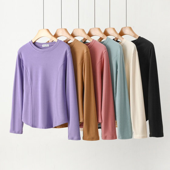 Autumn and winter round neck German velvet base shirt thermal underwear for women plus velvet thick loose T-shirt with solid color cotton top 
Autumn and winter round neck German velvet base shirt thermal underwear for women plus velvet thick loose T-shirt with solid color cotton top