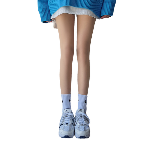 Double -layer stealth ultra -natural light leg artifact female autumn and winter nude sensation plus flesh -colored leggings outside wearing stewardess socks
Double -layer stealth ultra -natural light leg artifact female autumn and winter nude sensation plus flesh -colored leggings outside wearing stewardess socks