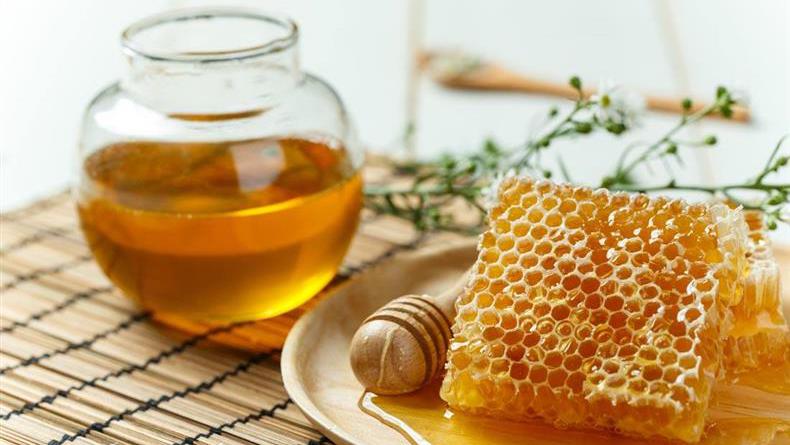 蜂蜜只能美容养颜？它还有这些功效