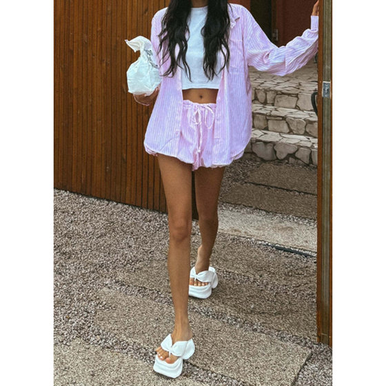 Guiguijia authentic Korean Diandong Gate 25 summer fashionable casual lady striped shirt elastic shorts
Guiguijia authentic Korean Diandong Gate 25 summer fashionable casual lady striped shirt elastic shorts
