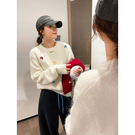 Love Devil Fish White Round Neck Long Sleeve Flower Pullover Sweater Women's 2025 Autumn New All-match Top
Love Devil Fish White Round Neck Long Sleeve Flower Pullover Sweater Women's 2025 Autumn New All-match Top