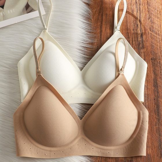Thin shiny shoulder straps neck beautiful back foundation traceless underwear for women's summer thin small breasts gathered backless invisible bra
Thin shiny shoulder straps neck beautiful back foundation traceless underwear for women's summer thin small breasts gathered backless invisible bra