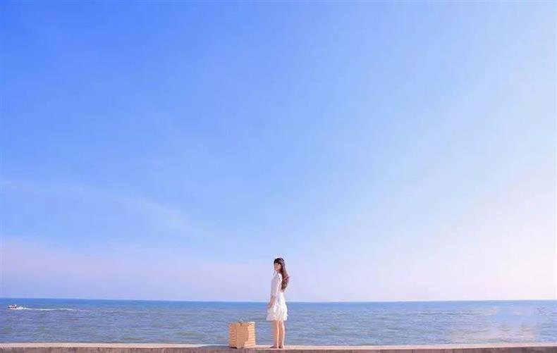 摄影干货 | 摄影师分享海边人像摄影小技巧-长沙SEO霜天