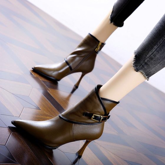 European and American fashion pointed-toe short boots for women in 2025 autumn and winter new internet celebrity temperament slim and thin heel high heel fashion boots
European and American fashion pointed-toe short boots for women in 2025 autumn and winter new internet celebrity temperament slim and thin heel high heel fashion boots