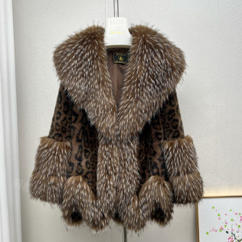 mink plush leopard fur jacket for women mid-length young and fashionable big fur collar autumn and winter environmentally friendly fur jacket 
mink plush leopard fur jacket for women mid-length young and fashionable big fur collar autumn and winter environmentally friendly fur jacket
