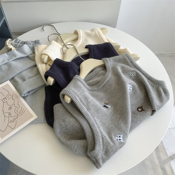 Kitten Embroidery College Wind Covered Female Gray Gray Temperament Autumn Loose and Full Kanka Shoulder Top Club Vest Female Kitten Embroidery College Wind Covered Female Gray Gray Temperament Autumn Loose and Full Kanka Shoulder Top Club Vest Female