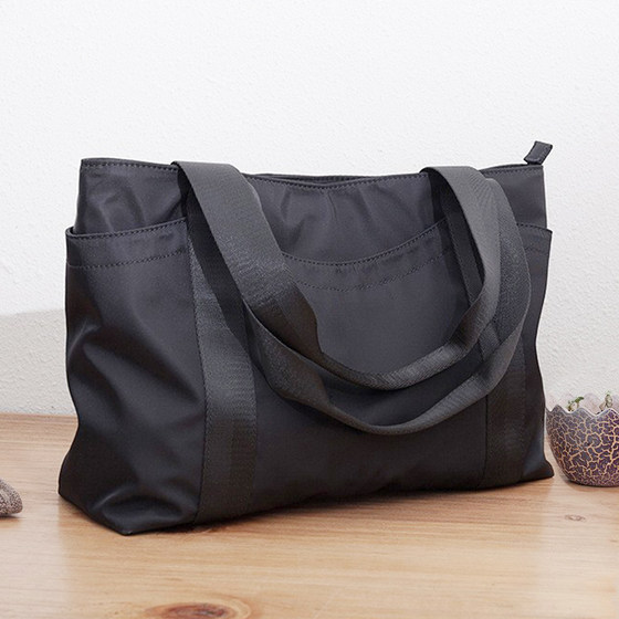 Waterproof Nylon Women's Bag One Shoulder Hand-in-Own Women's Bag Korean Large Capacity Tote Bag Travel Shopping Multi-Bag Mommy Bag
Waterproof Nylon Women's Bag One Shoulder Hand-in-Own Women's Bag Korean Large Capacity Tote Bag Travel Shopping Multi-Bag Mommy Bag