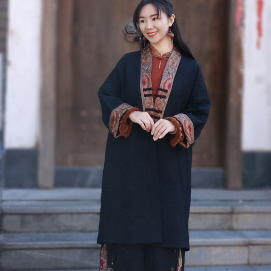 Chu Xin original designer style new Chinese style Chinese style embroidered cotton coat cotton jacket for women new winter mid-length black
Chu Xin original designer style new Chinese style Chinese style embroidered cotton coat cotton jacket for women new winter mid-length black