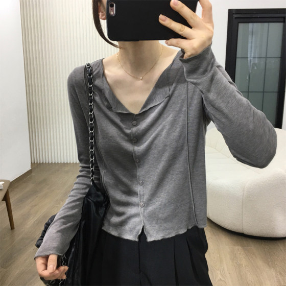 Fine rice customization ~ thin lacele long-sleeved base shirt top sway collar mulberry silk solid color simple T-shirt jacket
Fine rice customization ~ thin lacele long-sleeved base shirt top sway collar mulberry silk solid color simple T-shirt jacket