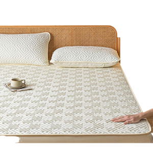 Class A mother and baby grade cotton mattress protective cover waterproof wet cover bed cover sheet full dust cover 
Class A mother and baby grade cotton mattress protective cover waterproof wet cover bed cover sheet full dust cover