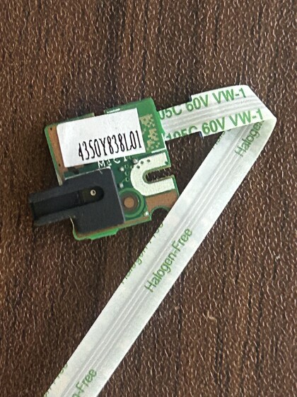Brand new original Lenovo S340 - 13 13IML microphone board 5C50W59245
Brand new original Lenovo S340 - 13 13IML microphone board 5C50W59245