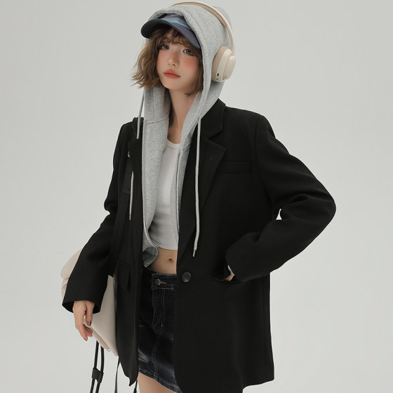 Girlhalo hooded sweatshirt with black suit jacket for women in autumn and winter new Korean loose suit two-piece set
Girlhalo hooded sweatshirt with black suit jacket for women in autumn and winter new Korean loose suit two-piece set