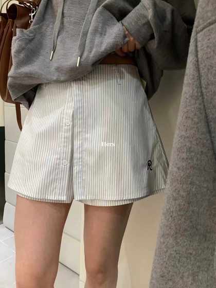 Hers Spoonful of sweet summer letter embroidered a-line skirt pants for women with high waist slim striped shorts skirt skirt 0989
Hers Spoonful of sweet summer letter embroidered a-line skirt pants for women with high waist slim striped shorts skirt skirt 0989