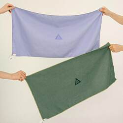 BuPaiDui quick-drying cold sweat towel BuPaiDui quick-drying cold sweat towel