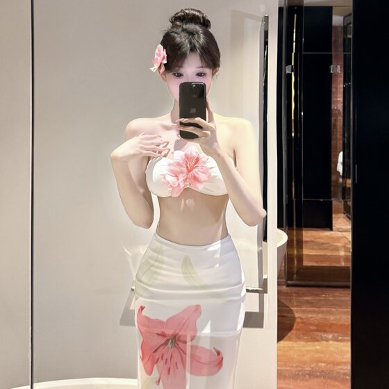 2025 new Thai pure and sexy hot girl vacation bikini beach vacation slim slim and sweet swimsuit women summer
2025 new Thai pure and sexy hot girl vacation bikini beach vacation slim slim and sweet swimsuit women summer