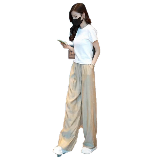 Ice silk short-sleeved T-shirt wide-leg pants suit for women in summer 2024 fashion internet celebrity street-fried small man matches a whole set
Ice silk short-sleeved T-shirt wide-leg pants suit for women in summer 2024 fashion internet celebrity street-fried small man matches a whole set