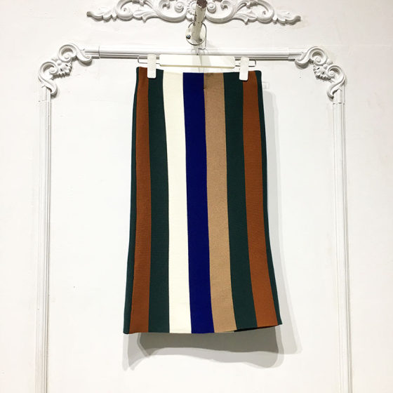 European series D81657 fashion knitted striped skirt brand women's clothing discount
European series D81657 fashion knitted striped skirt brand women's clothing discount