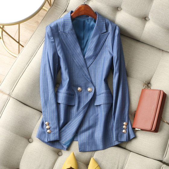 Goddess's style~Skin-supering blue color woven gold-line stripes double row gold buckle long sleeves slim suit jacket spring
Goddess's style~Skin-supering blue color woven gold-line stripes double row gold buckle long sleeves slim suit jacket spring