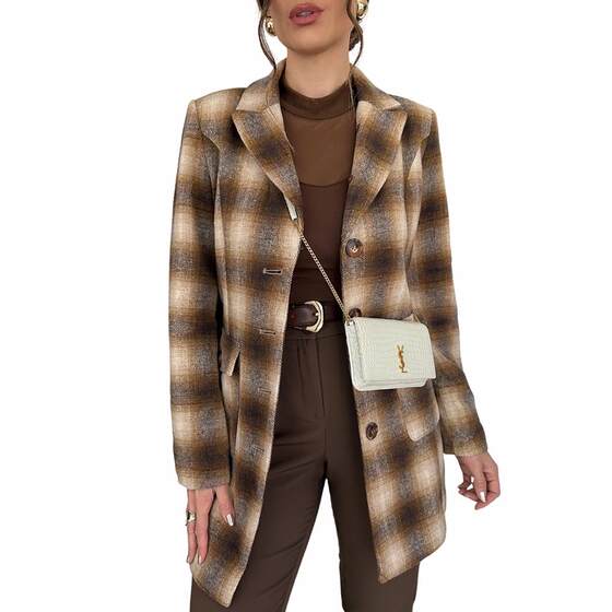 43 Export Order Retro Mid-Length Woolen Coat L81049 Spring and Autumn Women's Single Bretted Plaid Blazer
43 Export Order Retro Mid-Length Woolen Coat L81049 Spring and Autumn Women's Single Bretted Plaid Blazer