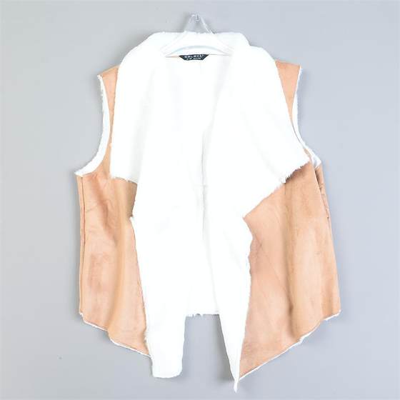 113 Foreign trade fur integrated suede vest for women 80915 autumn and winter new imitation fur small sleeveless jacket
113 Foreign trade fur integrated suede vest for women 80915 autumn and winter new imitation fur small sleeveless jacket