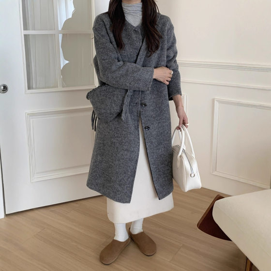 2025 autumn and winter new style bag double-sided two-color cashmere coat for women mid-length over-knee slim wool jacket
2025 autumn and winter new style bag double-sided two-color cashmere coat for women mid-length over-knee slim wool jacket
