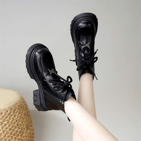 Skirt retro thick-soled high-end round-toe Martin boots 2025 autumn and winter new fashion versatile fashion boots for women
Skirt retro thick-soled high-end round-toe Martin boots 2025 autumn and winter new fashion versatile fashion boots for women