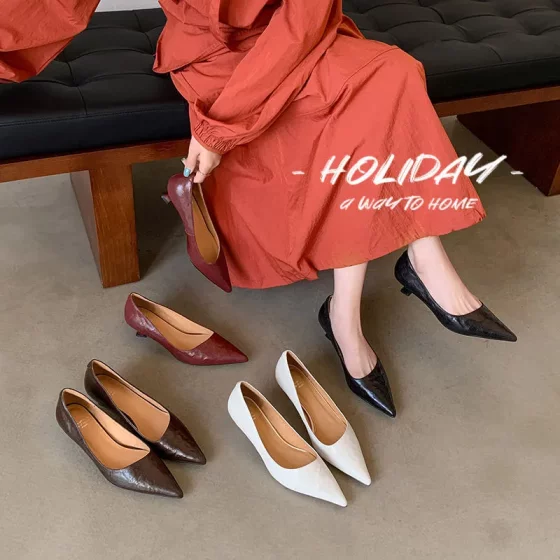 2025 Spring and Autumn New French Temperature Pointed Cat Heel High Heels Women's Light-mouth Commuting Single Shoes
2025 Spring and Autumn New French Temperature Pointed Cat Heel High Heels Women's Light-mouth Commuting Single Shoes