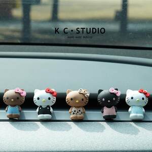 Kitty Cat Car Aromatherapy Car Air Conditioner Air Outlet Fragrance Bear Butt Car Interior Ornament Tesla Car Interior 
Kitty Cat Car Aromatherapy Car Air Conditioner Air Outlet Fragrance Bear Butt Car Interior Ornament Tesla Car Interior