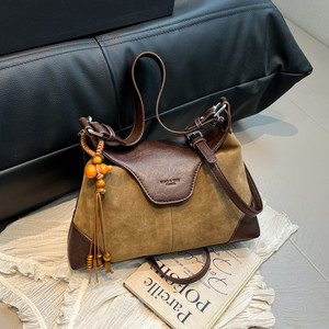 High-end bags for women 2025 new trendy autumn and winter versatile large-capacity women's shoulder crossbody bag casual armpit bag 
High-end bags for women 2025 new trendy autumn and winter versatile large-capacity women's shoulder crossbody bag casual armpit bag